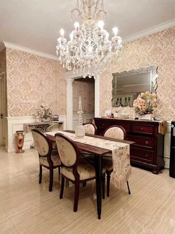 jual rumah cantik american classic di lebak bulus