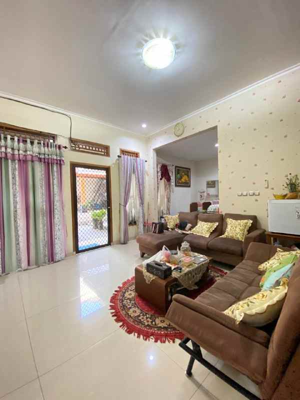 jual rumah deltasari indah sidoarjo