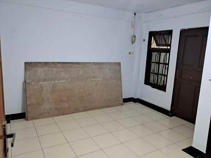 jual rumah komp ciledug