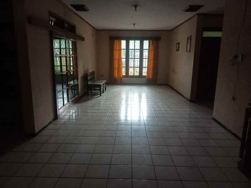 jual rumah kosong shm di jalan jemursari kota surabaya