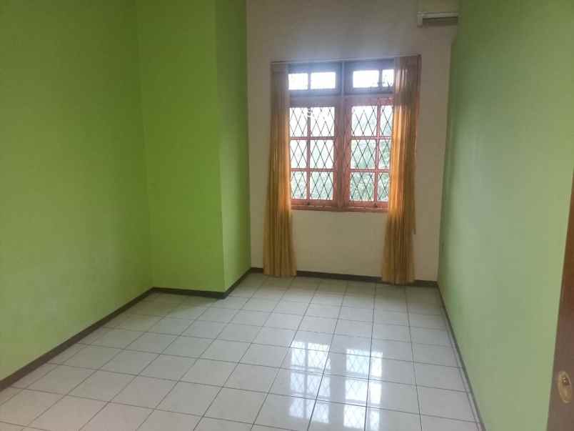 jual rumah kosong shm di jalan jemursari kota surabaya