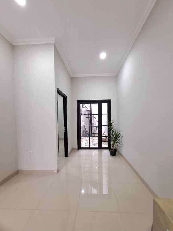 jual rumah minimalis modern dekat toll cinere depok