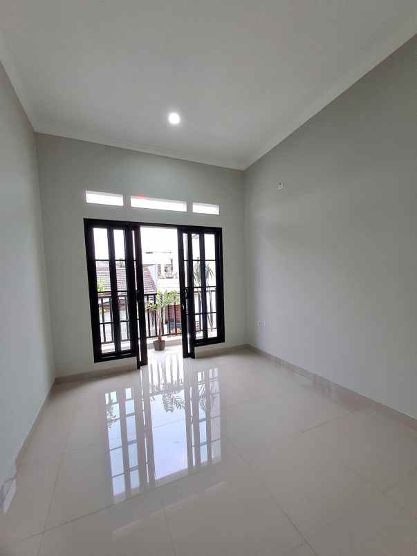 jual rumah minimalis modern dekat toll cinere depok