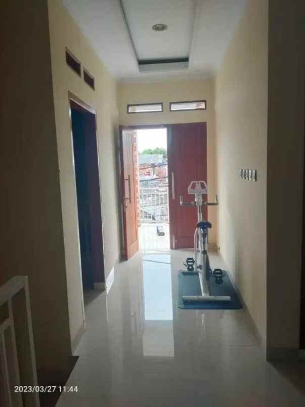 jual rumah modern dan strategis di ciledug