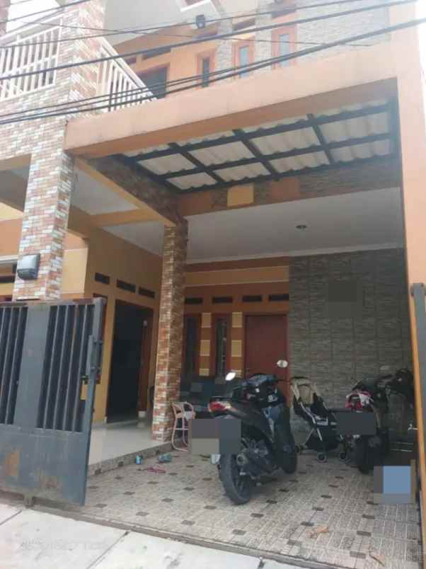 jual rumah modern dan strategis di ciledug