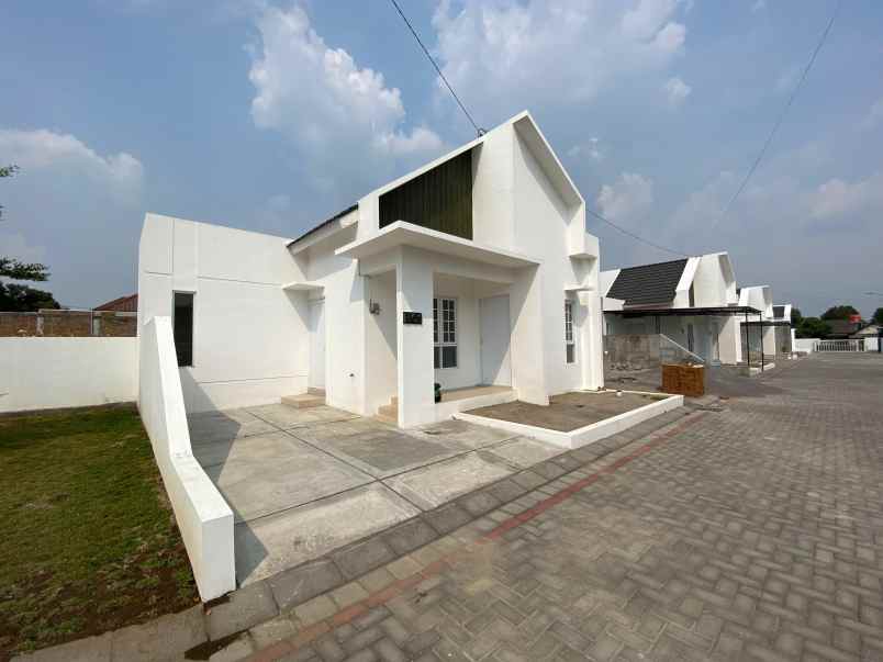 jual rumah scandinavian type 42 80m2 utara rsi klaten