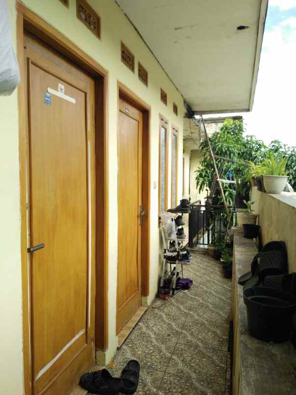 kost 14kamar dekat pintu samping kampus upi setiabudi