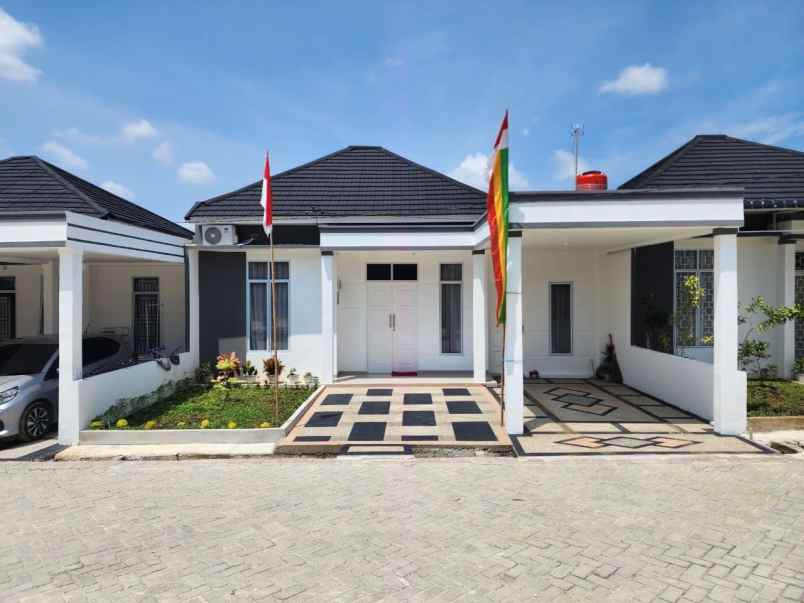 minimalis home type 45 di jalan delima pekanbaru