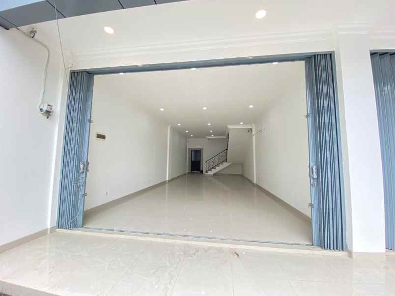 ruko 3 5 bagus di jatiwaringin pondok gede bekasi