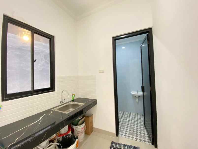 ruko 3 5 bagus di jatiwaringin pondok gede bekasi