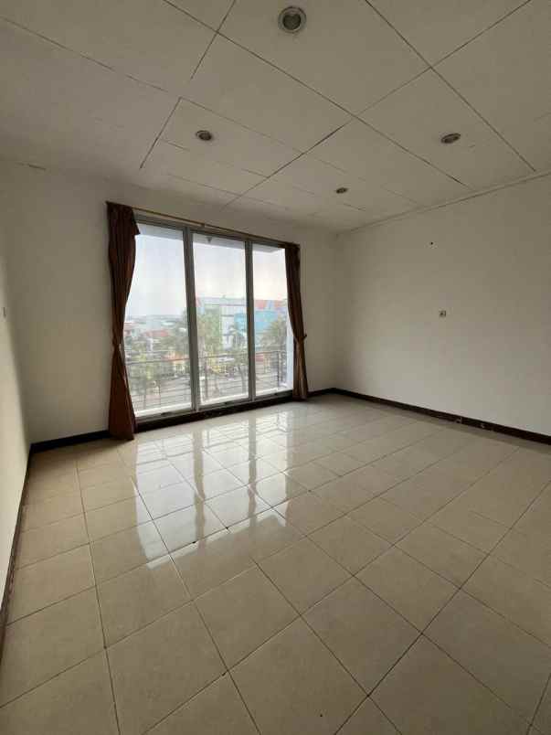 ruko strategis di bulevar hijau harapan indah bekasi