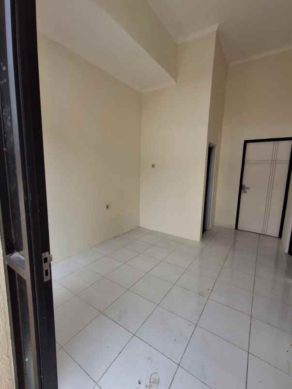 rumah 1 lantai lokasi dekat exit tol malang