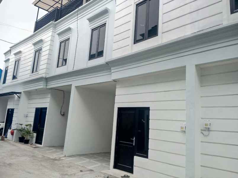 rumah 2 lantai ada carport termurah kahfi 1 jagakarsa