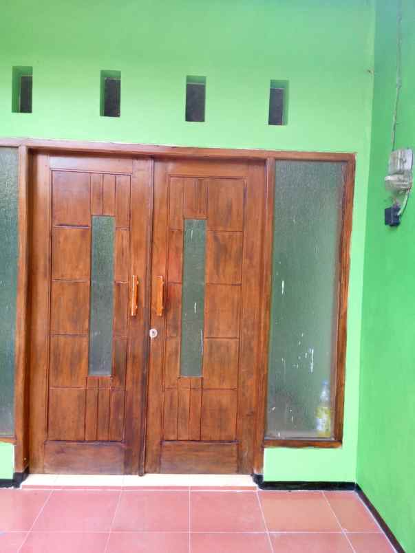rumah 2 lantai lokasi perumahan mondoroko malang
