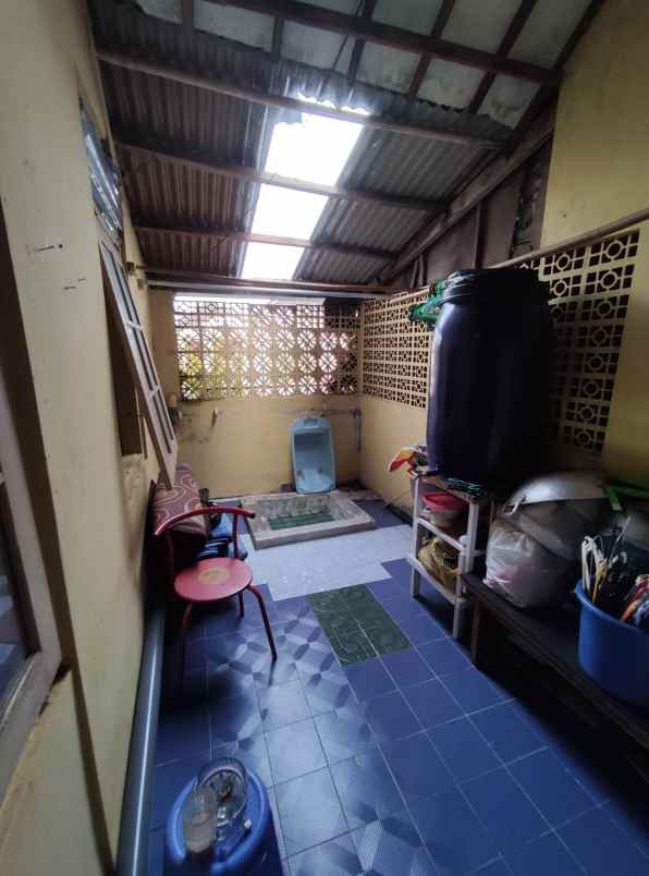 rumah 2 lantai luas nyaman harga nego di sawojajar