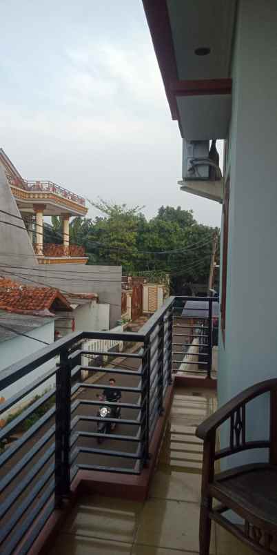 rumah 2 lantai pd kacangr