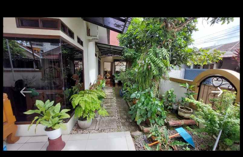 rumah bagus hook 2 lantai di komplek arcamanik bandung