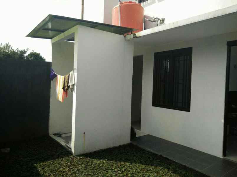 rumah baru 2 lantai di arcamanik bandung