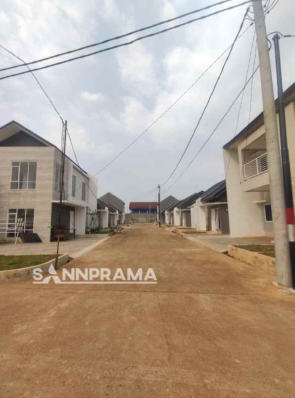 rumah baru 2 lantai view danau di kemang bogor