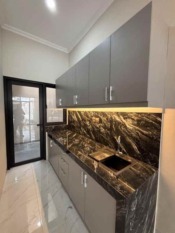 rumah baru 2 unit di sumur batu kemayoran jakpus