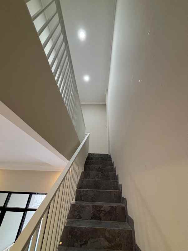 rumah baru 2 unit di sumur batu kemayoran jakpus