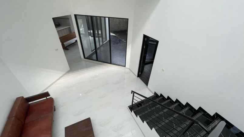 rumah baru di sutera onyx alam sutera