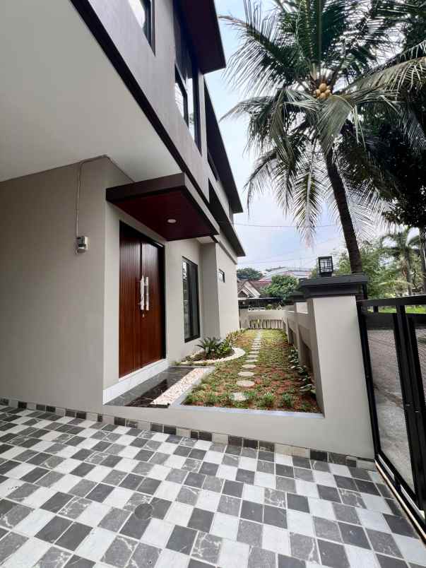rumah baru siap huni di villa melati mas serpong