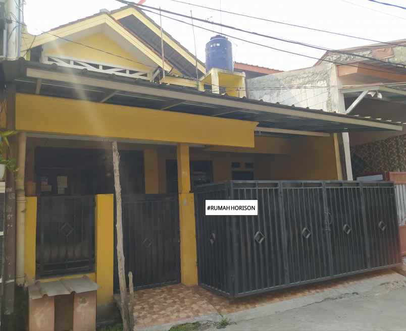 rumah bekasi siap huni