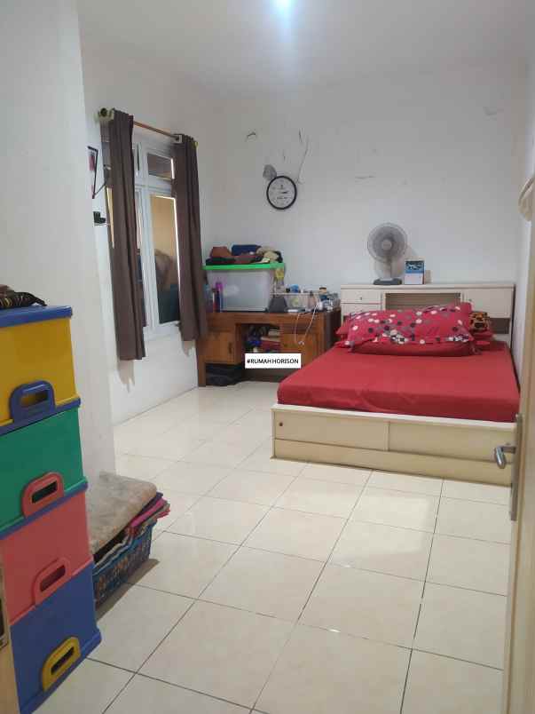 rumah bekasi siap huni