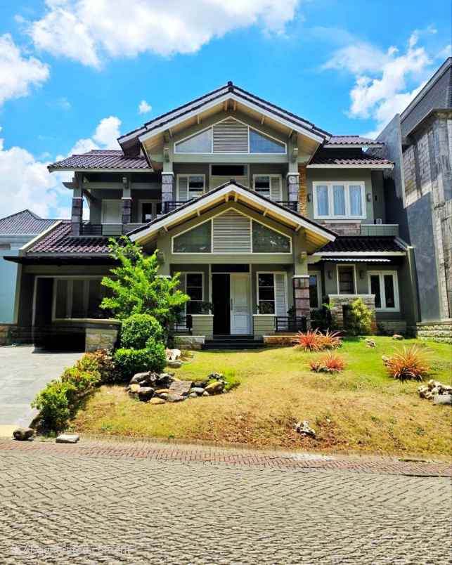 rumah bukit golf citraland strategis siap huni marmer