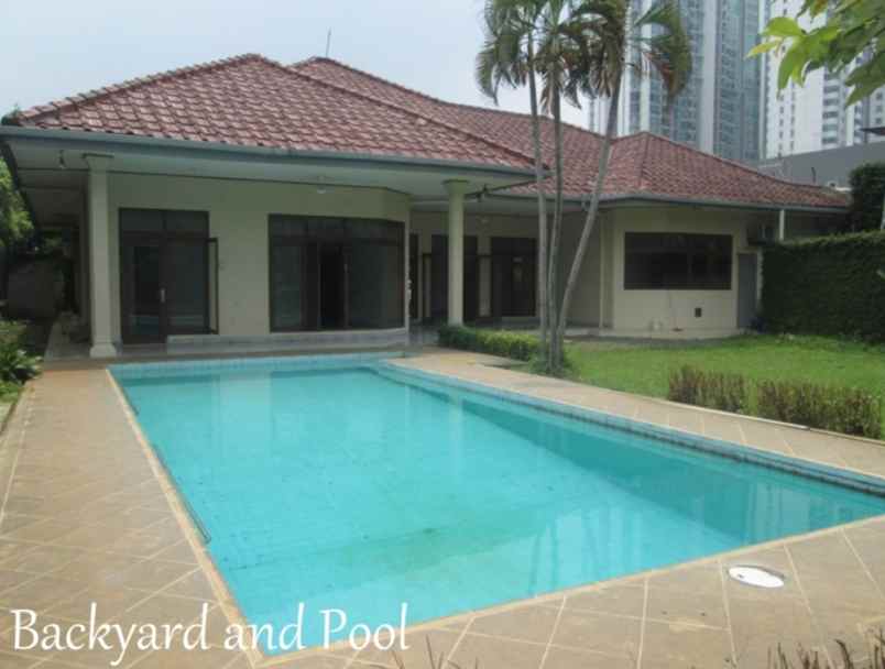 rumah cipete kebayoran baru jakarta selatan