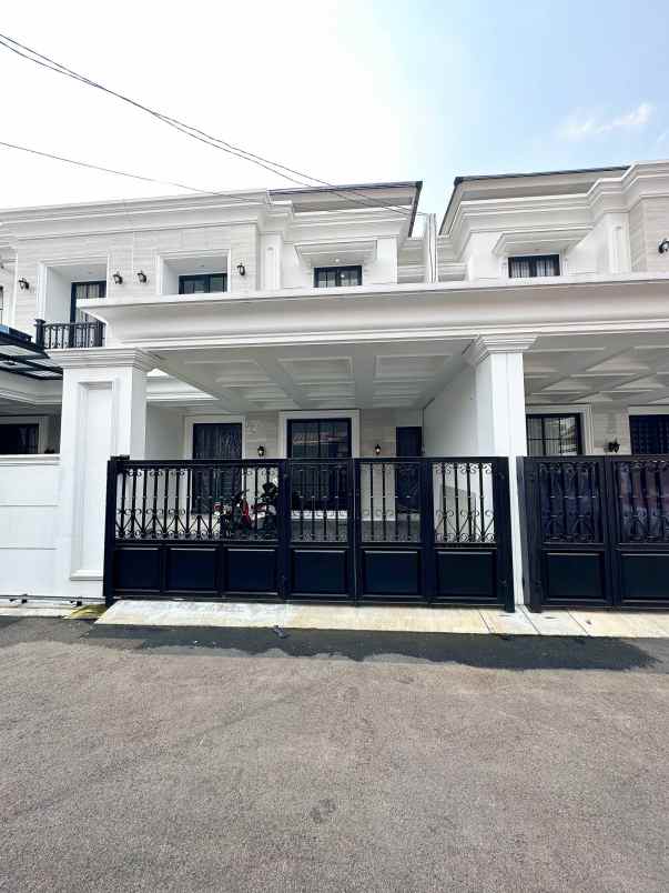 rumah clasik murah di cibubur ciracas