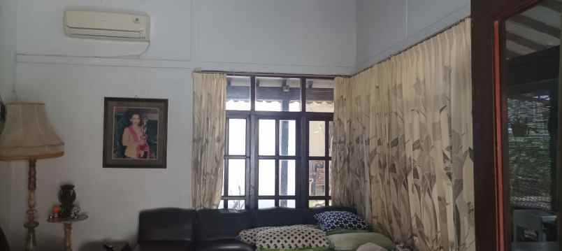 rumah dan kost2an strategis di paseban jak pus