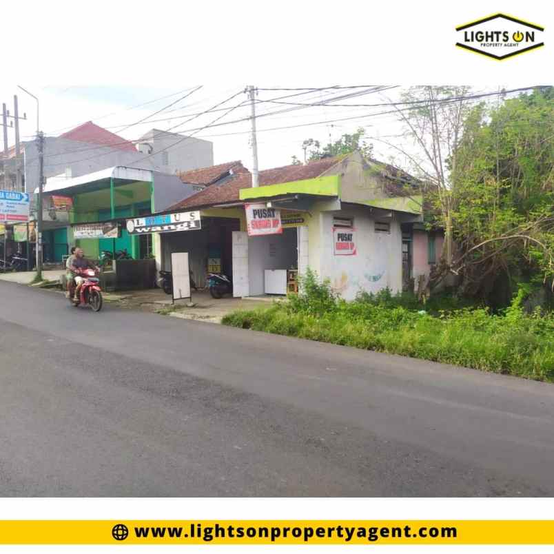 rumah dan tempat usaha di bareng jombang