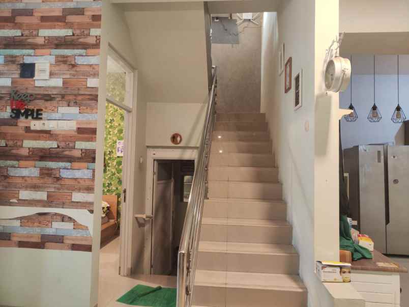 rumah dekat pemkot cimahi furnish