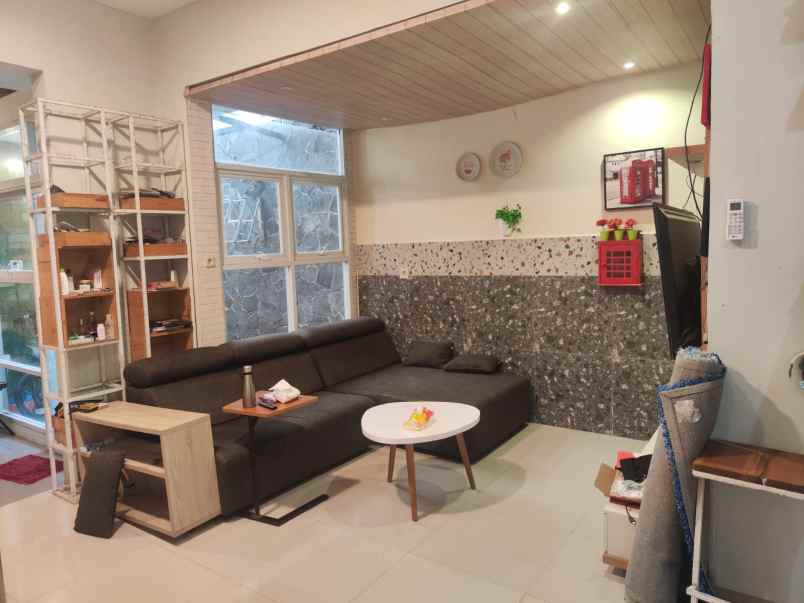 rumah dekat pemkot cimahi furnish