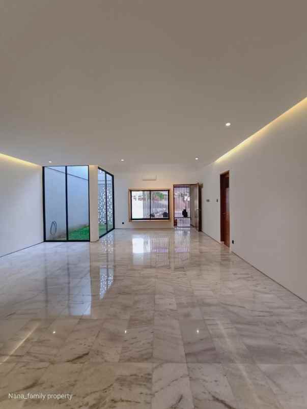 rumah design modern siap huni di joglo jakarta barat