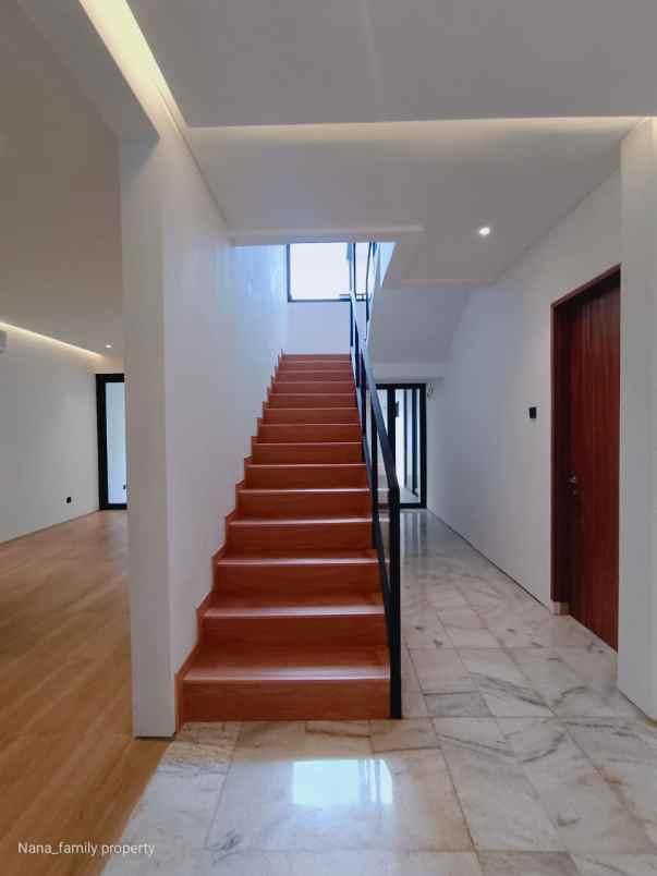 rumah design modern siap huni di joglo jakarta barat