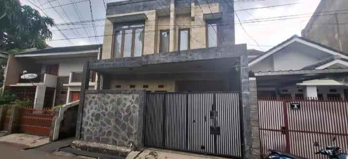 rumah di sekepanjang cikutra cibeunying kidul
