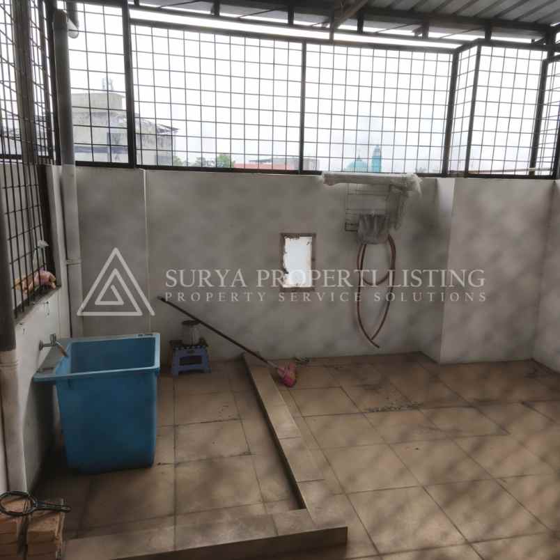 rumah jalan kapten sumarsono sunggal