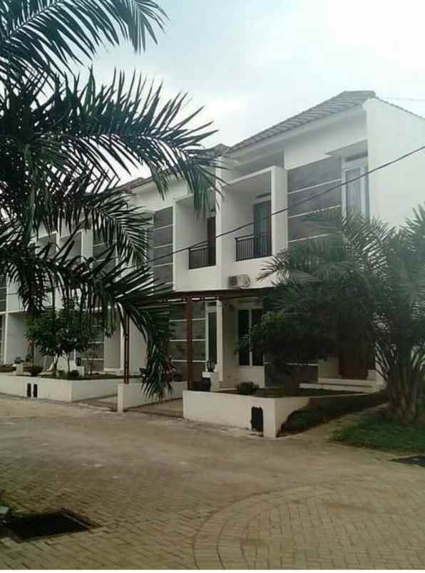 rumah jl raya cinangka serua kec