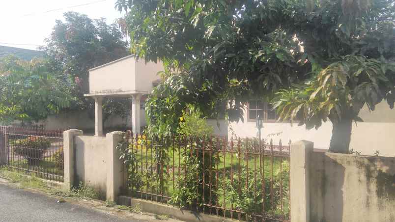 rumah jl soekarno hatta gg