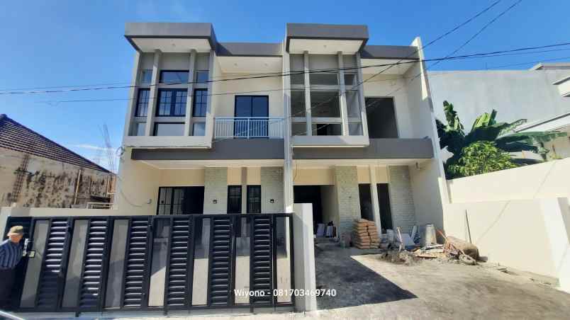 rumah klampis anom klampis indah wisma mukti surabaya