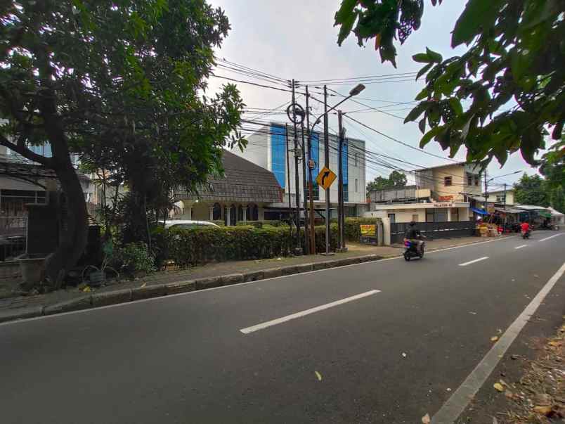 rumah komersil pejaten raya dijual murah di bawah njop