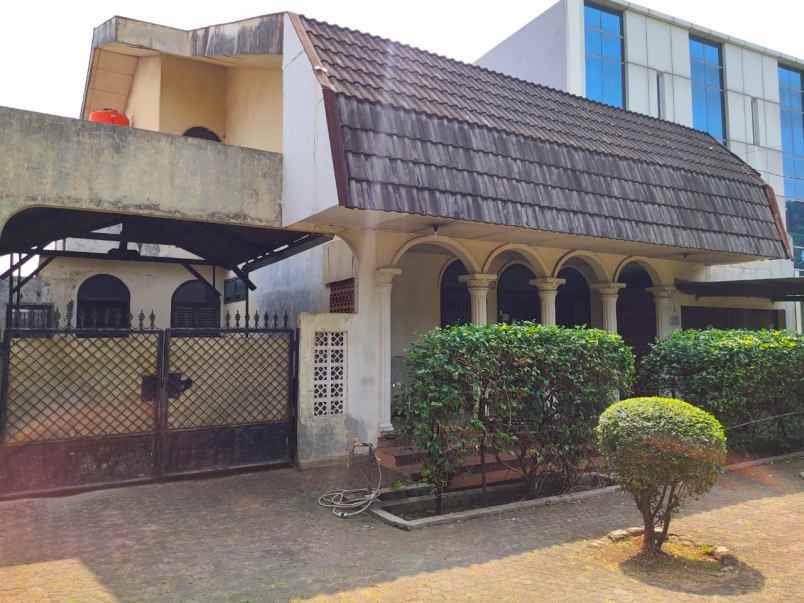 rumah komersil pejaten raya dijual murah di bawah njop