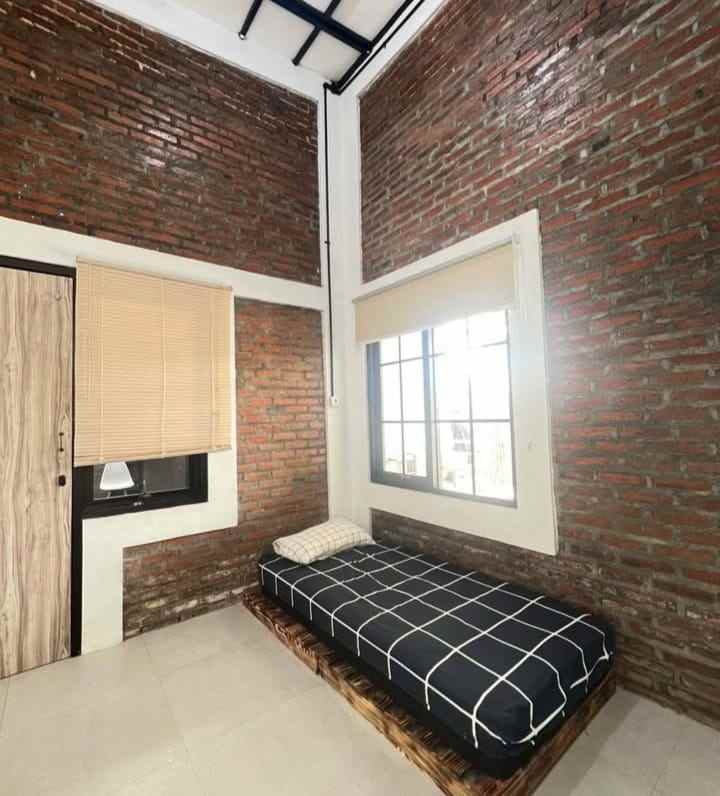 rumah kost full furnish dekat kampus ub