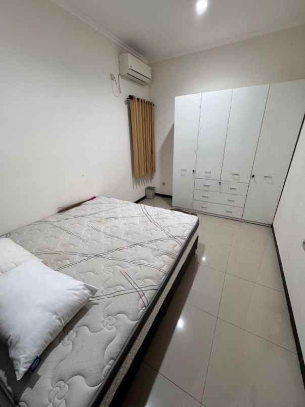 rumah lebak arum kenjeran row 2 5 mobil