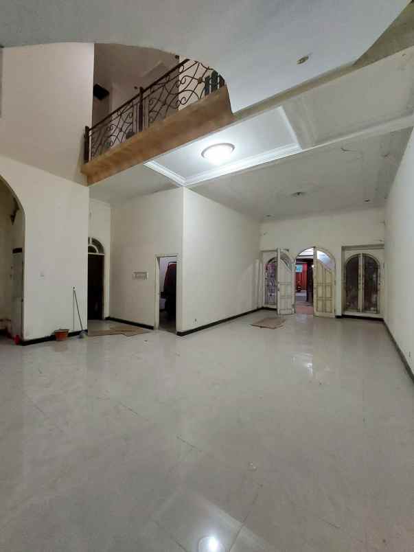 rumah luas dan mewah daerah singosari malang