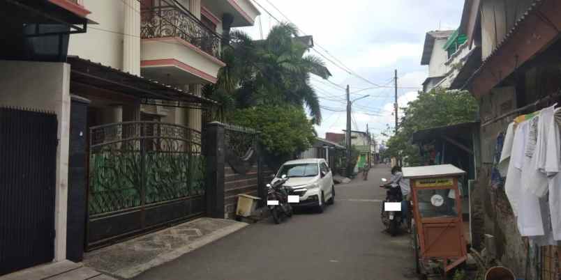 rumah mewah 2 lantai hook shm di jl merpati cengkareng