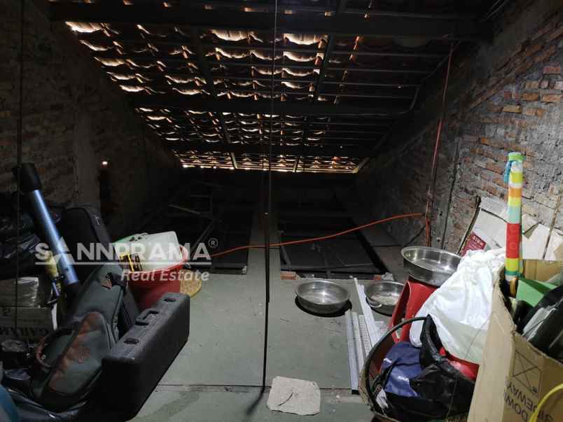 rumah mewah 3 lantai dalam komlplek gdc depok